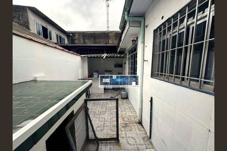 5_photo/94ce03a3ed.821bca6a381fcd78-ATLAS-8fa385ed-1efd-4155-921d-6343fd3687c2.jpg de casa à venda com 2 quartos, 60m² em Macuco, Santos