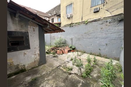 34_photo/94ce03a499.413b54f4bf74f905-ATLAS-45a373bc-3ba2-4c5f-bd3b-120d4ba4b840.jpg de casa à venda com 4 quartos, 117m² em Macuco, Santos