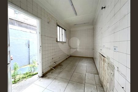 23_photo/94ce03a499.413b54f4bf74f905-ATLAS-b6d058e4-1c42-4e54-82b4-ded0b00247da.jpg de casa à venda com 4 quartos, 117m² em Macuco, Santos