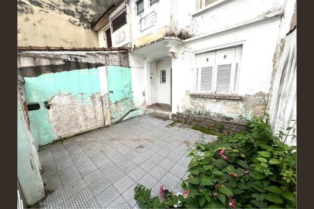 2_photo/94ce03a499.413b54f4bf74f905-ATLAS-e68c60a6-65d0-4c63-aa07-4c74bf48e944.jpg de casa à venda com 4 quartos, 117m² em Macuco, Santos