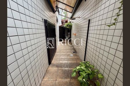 7_photo/94ce03a4d7.9b0e853e47463488-ATLAS-72deb852-944e-40c7-a1b7-2c8b27f49a24.jpg de casa à venda com 2 quartos, 138m² em Macuco, Santos