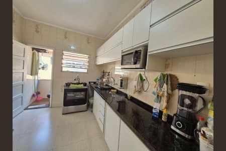 21_photo/94ce03a5b7.1bb529b01f5e602e-ATLAS-eb3c11e5-e6dc-4858-8cd4-892c03b791cf.jpg de casa à venda com 3 quartos, 87m² em Macuco, Santos