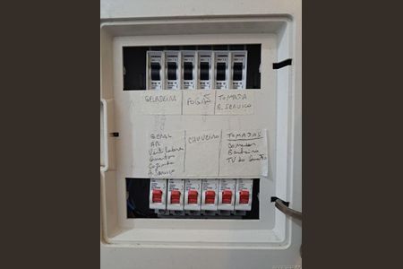 4_photo/94ce03a5f3.e8e3b5bc2ed7d413-ATLAS-3a2b2e44-9b25-42c6-9529-71c45a6a1e92.jpg de apartamento à venda com 2 quartos, 64m² em Boqueirão, Santos