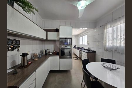 11_photo/94ce03a63f.31f8faead97f4406-ATLAS-285ff759-e6a5-46a2-9a7f-4dccc7d64715.jpg de casa para alugar com 6 quartos, 330m² em Boqueirão, Santos