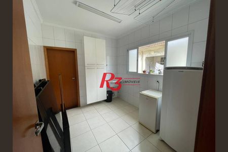 33_photo/94ce03a63f.31f8faead97f4406-ATLAS-64caa52b-b2fa-4b69-910b-e36c2e356ac6.jpg de casa à venda com 6 quartos, 334m² em Boqueirão, Santos