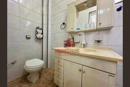 4_photo/94ce03a645.c3f00cfadba54684-ATLAS-1d3b62de-82a4-438f-8ca6-e04881abaf4d.jpg de casa à venda com 3 quartos, 167m² em Boqueirão, Santos