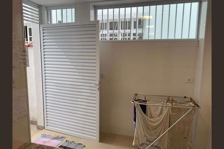 39_photo/94ce03a64f.dda3a78fb47de289-ATLAS-d7f29bfe-7e44-41c2-bbff-ac8ba68797f7.jpg de casa à venda com 3 quartos, 168m² em Boqueirão, Santos