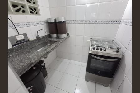 3_photo/94ce03a6ff.23351eba74f1df34-ATLAS-c31d6ae9-952e-4238-b2f1-e506d97df693.jpg de casa à venda com 2 quartos, 112m² em Boqueirão, Santos