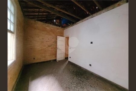 6_photo/94ce03a707.9b0e853e47463488-ATLAS-e0157808-e45e-4da1-9381-e846d9947dd4.jpg de casa à venda com 3 quartos, 300m² em Boqueirão, Santos