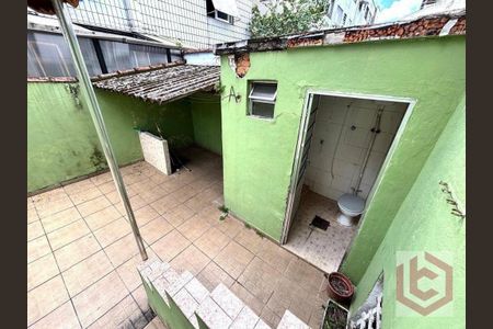 31_photo/94ce03a7cf.6618d879b31b9a75-ATLAS-f52c4e79-b76e-404b-aca7-32ec20e0032e.jpg de casa à venda com 3 quartos, 150m² em Boqueirão, Santos