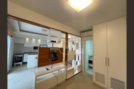 6_photo/94ce03a86b.13c06f3cd88e438c-ATLAS-85d417fa-3e99-4b94-97df-eae9d2724273.jpg de apartamento à venda com 1 quarto, 47m² em Boqueirão, Santos