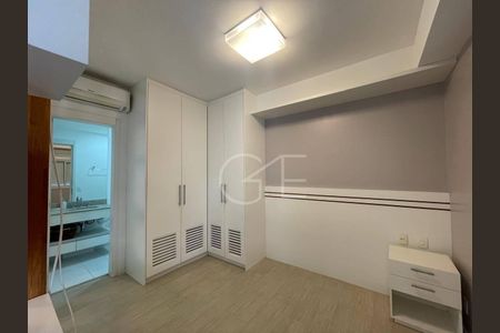 5_photo/94ce03a86b.13c06f3cd88e438c-ATLAS-988d738e-671d-497d-acc6-e696de96b73f.jpg de apartamento à venda com 1 quarto, 47m² em Boqueirão, Santos