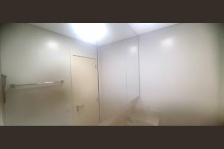 3_photo/94ce03a86b.9ae210a7b4e92eb7-ATLAS-cd0f2ca5-a4c5-4ffa-8f6a-1dcd55472857.jpg de apartamento à venda com 1 quarto, 47m² em Boqueirão, Santos