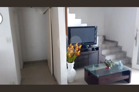 8_photo/94ce03a87b.cc80a849dbb3670d-ATLAS-54721162-cb6f-4af2-ae3b-eaef178b603c.jpg de casa à venda com 3 quartos, 125m² em Boqueirão, Santos