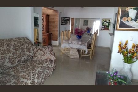 11_photo/94ce03a87b.cc80a849dbb3670d-ATLAS-6f05a3bd-5d4f-42b6-800d-25ce9639d43b.jpg de casa à venda com 3 quartos, 125m² em Boqueirão, Santos