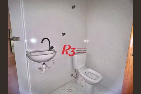 18_photo/94ce03a8a3.832a1e1e5565aa8a-ATLAS-e9406c27-0222-4d0d-8e64-f76a98de51ae.jpg de casa à venda com 3 quartos, 84m² em Boqueirão, Santos