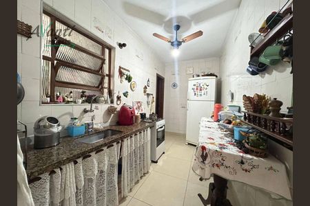 13_photo/94ce03a8bd.e98a0441d5514113-ATLAS-801c0983-25e5-4608-ac4d-56f5a7dee2e6.jpg de casa à venda com 3 quartos, 122m² em Boqueirão, Santos