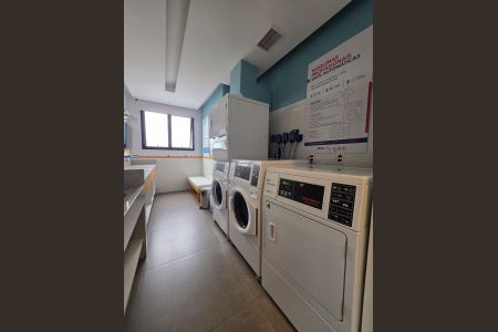 45_photo/94ce03a90f.4f48e483d4bcdc3b-ATLAS-690dd6ee-4f08-4c4a-8cdf-2f9ba5d7441d.jpg de apartamento à venda com 1 quarto, 55m² em Boqueirão, Santos