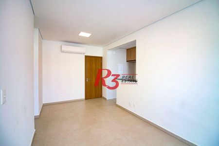 7_photo/94ce03a99b.1699cb8ccc8297b2-ATLAS-35e2c5cc-f7c7-4edc-a156-e0de775c1b3b.jpg de apartamento à venda com 1 quarto, 53m² em Boqueirão, Santos