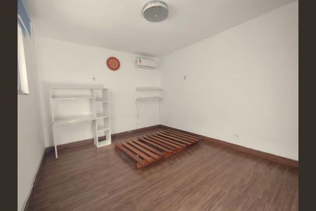 10_photo/94ce03a9e1.0f81dd1a9a4f6ffb-ATLAS-b3ee90c1-d7bb-48d7-8a9f-0f747a09e0ec.jpg de apartamento à venda com 1 quarto, 82m² em Boqueirão, Santos