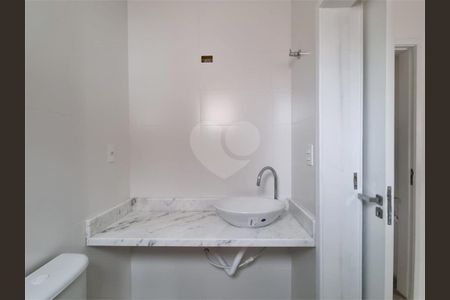 7_photo/94ce03aa4d.1987c265c069de70-ATLAS-1e3b9b09-1e3c-4ed6-8d34-7cbcdd15e3a4.jpg de casa à venda com 2 quartos, 89m² em Boqueirão, Santos