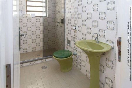 53_photo/94ce03aae7.c6267d18045375b9-ATLAS-e4b790b8-7ce4-4c48-9eba-39b8b9c1c999.jpg de casa para alugar com 5 quartos, 338m² em Boqueirão, Santos