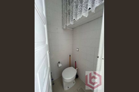 10_photo/94ce03ab07.599ae374909d4d76-ATLAS-848eee11-dbff-4ca4-80a6-35452a0f5cc7.jpg de casa à venda com 2 quartos, 86m² em Boqueirão, Santos