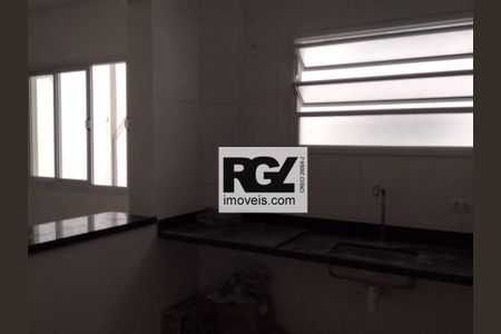 4_photo/94ce03ac4d.9c7ba2d30d17fc6f-ATLAS-0837ee96-5770-443a-a1e0-8ec4b294f3d6.jpg de casa à venda com 3 quartos, 90m² em Embaré, Santos