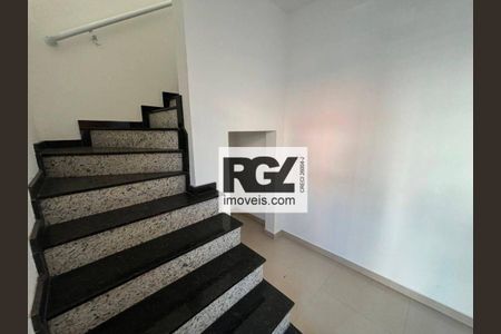 24_photo/94ce03ac4d.9c7ba2d30d17fc6f-ATLAS-426d9df8-c695-49e2-8284-019ef3cf2bf7.jpg de casa à venda com 3 quartos, 90m² em Embaré, Santos