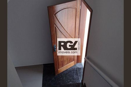 5_photo/94ce03ac4d.9c7ba2d30d17fc6f-ATLAS-6419e5f8-0e84-4d79-bcb1-ce7f38e67eb4.jpg de casa à venda com 3 quartos, 90m² em Embaré, Santos