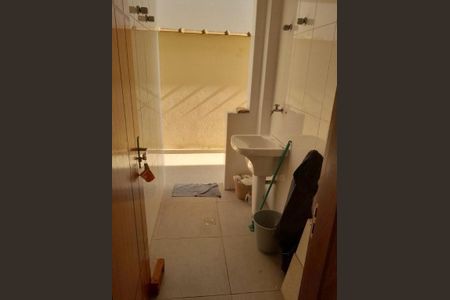 5_photo/94ce03ac4d.a095ebe9a9b9d05b-ATLAS-8f03aadf-febe-4079-b4a8-9fdc7c3ca00a.jpg de casa à venda com 2 quartos, 130m² em Embaré, Santos