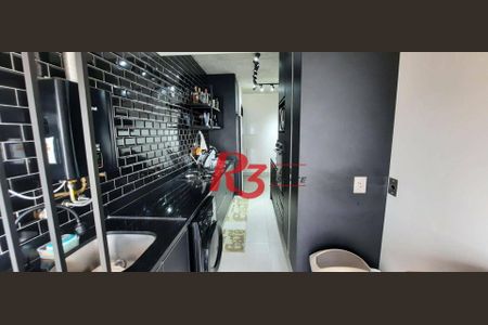 7_photo/94ce03acc5.0bf895571deddd4a-ATLAS-3fec9dcf-7fbe-41e7-be13-a37a7e1774fe.jpg de apartamento à venda com 1 quarto, 70m² em Embaré, Santos