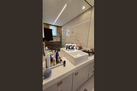 7_photo/94ce03acfb.d27f3d10e323bc2b-ATLAS-6fb85265-4084-4541-b77e-21cbe2abb656.jpg de casa à venda com 3 quartos, 200m² em Embaré, Santos