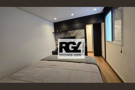 11_photo/94ce03acfb.d27f3d10e323bc2b-ATLAS-af01b836-e674-4484-8006-8dca74ed2d1c.jpg de casa à venda com 3 quartos, 200m² em Embaré, Santos