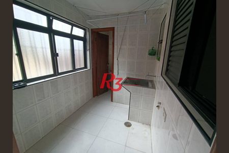 29_photo/94ce03ad8d.66fcc92b62920e23-ATLAS-cab53bf3-e464-43a6-bd0b-07ef2b81bb7e.jpg de casa à venda com 4 quartos, 358m² em Embaré, Santos