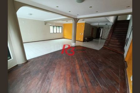 4_photo/94ce03ad8d.66fcc92b62920e23-ATLAS-cd7d705b-374b-43c8-924f-6c0786271e96.jpg de casa à venda com 4 quartos, 358m² em Embaré, Santos