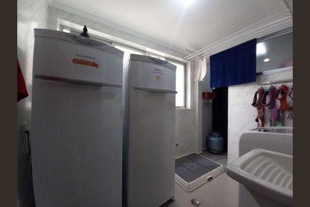 4_photo/94ce03ad8d.e100dba37721dde7-ATLAS-47a3f4ca-3f03-4890-abfe-dfedad670d8a.jpg de apartamento à venda com 2 quartos, 79m² em Embaré, Santos