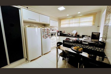 22_photo/94ce03add5.10a878ccc681cf29-ATLAS-a3fe838c-3c57-4cb1-abb6-95b4d6334e9e.jpg de apartamento à venda com 2 quartos, 110m² em Ponta da Praia, Santos