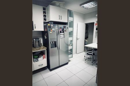 8_photo/94ce03adeb.eb4747a7722cd593-ATLAS-68e8dac3-bbbd-487d-9626-ebaa67c6ce89.jpg de casa à venda com 3 quartos, 170m² em Embaré, Santos