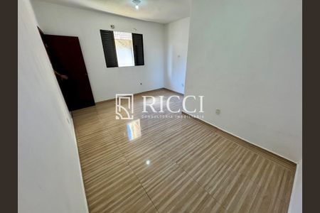 4_photo/94ce03ae05.7b14635dc7f45449-ATLAS-e0af5bf2-ca8e-48c4-91a3-b619be291bb1.jpg de casa à venda com 3 quartos, 150m² em Aparecida, Santos