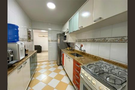 11_photo/94ce03ae0f.ba3e4f1a03d92c8a-ATLAS-0eef21e4-c5f0-4304-a615-cea7e4654e86.jpg de apartamento à venda com 1 quarto, 63m² em Embaré, Santos