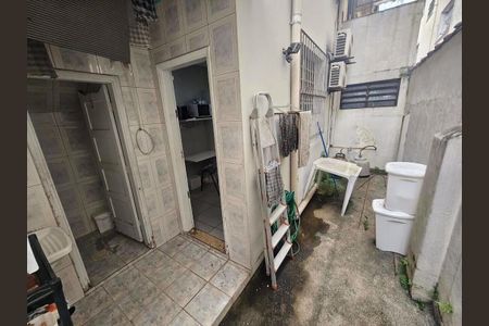 6_photo/94ce03ae37.f861ecc718bdcbd7-ATLAS-421d3109-828a-4d02-8d01-d0605fbc5f29.jpg de casa à venda com 3 quartos, 103m² em Embaré, Santos