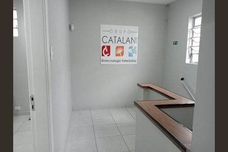 10_photo/94ce03ae37.f861ecc718bdcbd7-ATLAS-c09b2b39-a4c3-4e5f-b944-751eaffd6473.jpg de casa à venda com 3 quartos, 180m² em Embaré, Santos