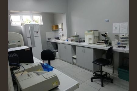 15_photo/94ce03ae37.f861ecc718bdcbd7-ATLAS-c9c2fdbd-327d-4aea-9f03-6abc7ef4bb9b.jpg de casa à venda com 3 quartos, 180m² em Embaré, Santos