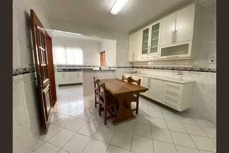 11_photo/94ce03ae89.7d44486df2fbe63f-ATLAS-5cccb0ba-95be-457a-ae2f-c346eda8bc94.jpg de casa à venda com 4 quartos, 280m² em Embaré, Santos