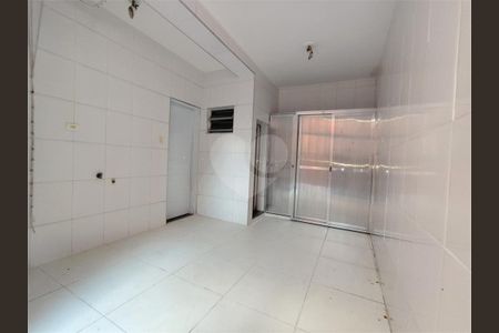 25_photo/94ce03ae9b.44c1901e29ce5c67-ATLAS-d220bdfd-a33c-48c4-8709-41aa29be045e.jpg de casa à venda com 2 quartos, 120m² em Ponta da Praia, Santos