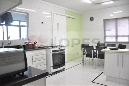 11_photo/94ce03aec1.e9260ab3b42e63c3-ATLAS-e8c68630-bf28-45f1-bbd0-a3f4ea33d2cb.jpg de apartamento à venda com 3 quartos, 200m² em Ponta da Praia, Santos