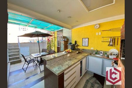 3_photo/94ce03aecd.7cc5f6eb30674ee3-ATLAS-060dd97a-9fb3-4eaf-926c-3dd0c418b3c4.jpg de casa à venda com 3 quartos, 272m² em Macuco, Santos