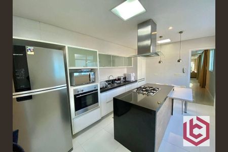 7_photo/94ce03aecd.7cc5f6eb30674ee3-ATLAS-08db1845-bc4f-4563-99e9-426ea6d70a54.jpg de casa à venda com 3 quartos, 272m² em Macuco, Santos