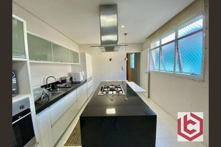 17_photo/94ce03aecd.7cc5f6eb30674ee3-ATLAS-aef1a165-0ade-4ac9-ad8e-819afd1f1e00.jpg de casa para alugar com 3 quartos, 272m² em Macuco, Santos